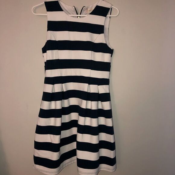 Alter’d state blue and white dress defined waist zipper back - Picture 1 of 4